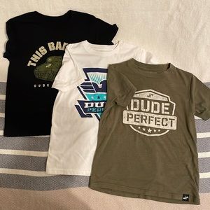3 Dude Perfect t-shirts youth M